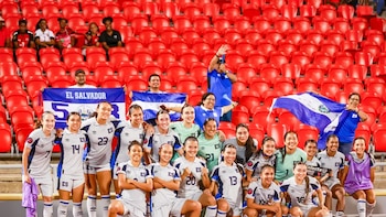 ¡Hacia el sueño mundialista! Selección femenina de El Salvador clasifica invicta al Campeonato Concacaf W 2026