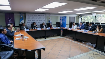 Guatemala impulsa sistema de salud terriorial