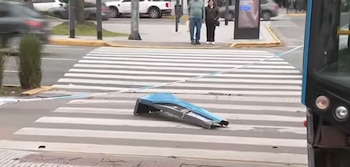 Los conductores del automóvil y del transporte público fueron trasladados al Hospital Fernández