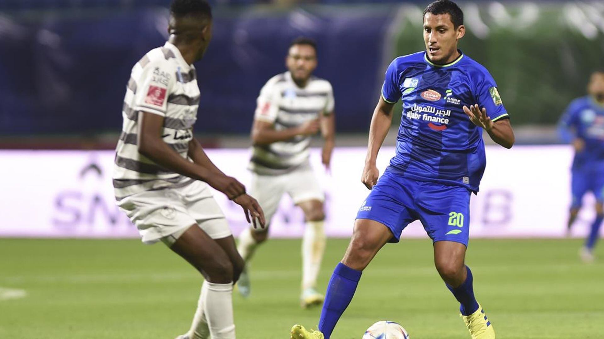 Alex Valera durante un partido de la Saudi Pro League. - Crédito: Difusión