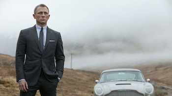 Un Lotus Esprit que se convertía en submarino y un Aston Martin DB5 con asiento eyectable: los 10 vehículos más recordados de James Bond