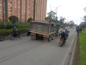 Volqueta en Kennedy
