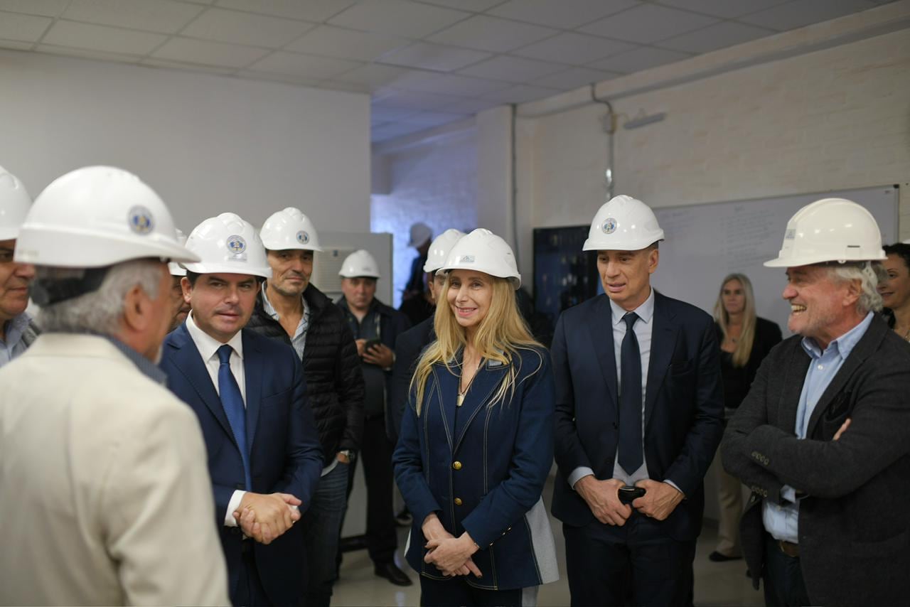 Karina Milei en San Juan durante una recorrida en una minera