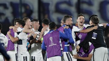 Gimnasia derrota a Atlético Tucumán y avanza a los octavos de final de la Copa Argentina