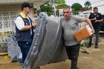 Atención a los damnificados por