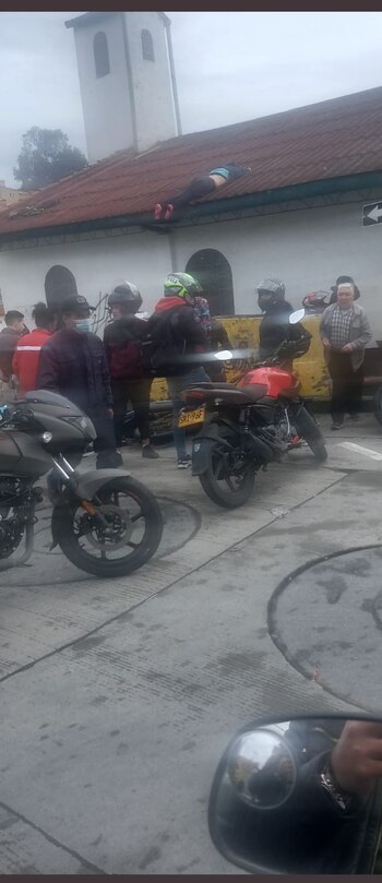 El conductor de la motocicleta