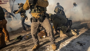 Agentes federales matan a un