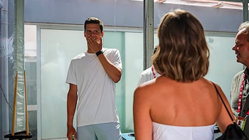 La revelación de una joven figura del tenis tras el inesperado encuentro con la ex novia de un piloto de F1: “Empecé a ponerme nervioso”