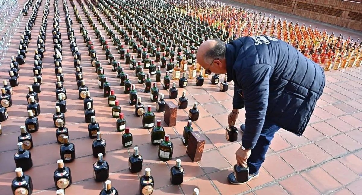 Las botellas podían ser vendidas a intermediarios entre $7.000 y $25.000, mientras que en bares y discotecas su precio podía alcanzar los $200.000 -Gobernación Cundinamarca
