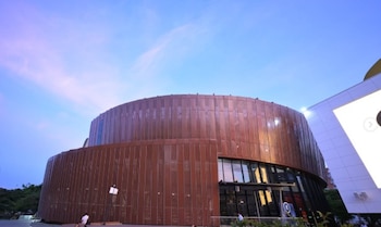 El auditorio Arena USC está ubicado en el Centro de Eventos Carlos Andrés Pérez Galindo y recibirá invitados nacionales e internacionales - crédito nationalballetofkosovo/IG