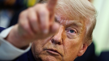 Trump encarga su responsable interino de Inteligencia iniciar una reestructuración con recortes de personal