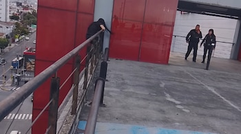 SSC evita tragedia y auxilia a joven en situación de riesgo en centro comercial de Coyoacán. (SSC)