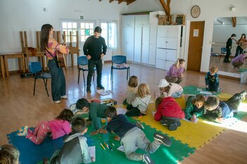 Presentación de "Dos trenes, un