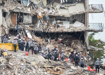 Vista del colapso del edificio