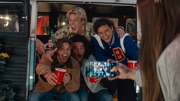 Off Campus ya tiene segunda temporada: ¿se “reiniciará el reloj” para Dean y Allie?