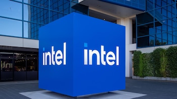 La estadounidense Intel redujo un