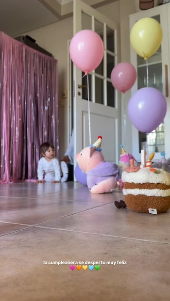 El emotivo festejo de Alexis Mac Allister y Ailén Cova por el primer año de Alaia: