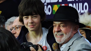El presidente Lula da Silva formaliza su candidatura a la reelección en las elecciones de octubre