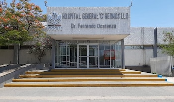 Hospital del ISSSTE en Hermosillo enfrenta fallas en infraestructura y sistema de climatización.