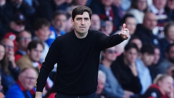 El entrenador español Andoni Iraola ficha por el Liverpool