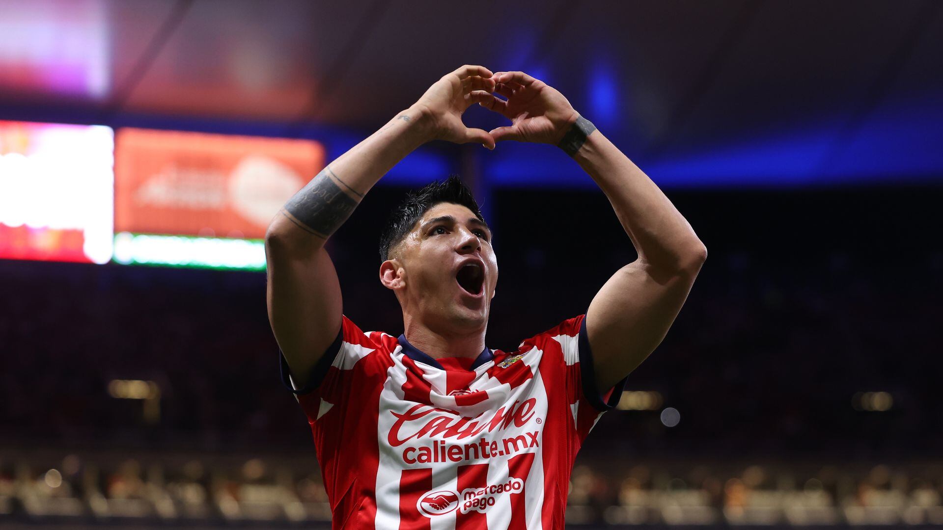 Chivas se va ganando al medio tiempo 2 a 1 (X@Chivas)