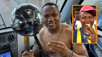 Jaminton Campaz se pintó las