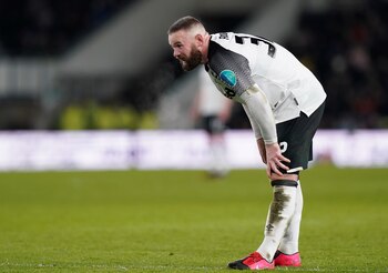 Rooney remarcó que él no tiene problemas en donar dinero, pero no está de acuerdo con el recorte general (Reuters)