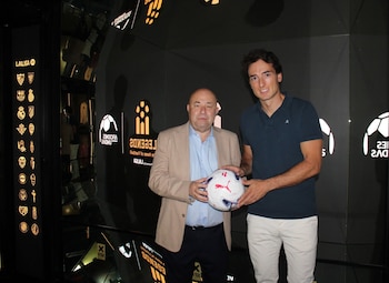 03/09/2026 José Hidalgo, presidente de Aficiones Unidas, y Alberto Díaz, CEO de Legends.
DEPORTES
LALIGA