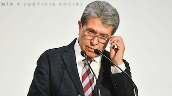 Ricardo Monreal afirma que funcionarios acusados de nexos con el crimen tienen que ser investigados y juzgados en México