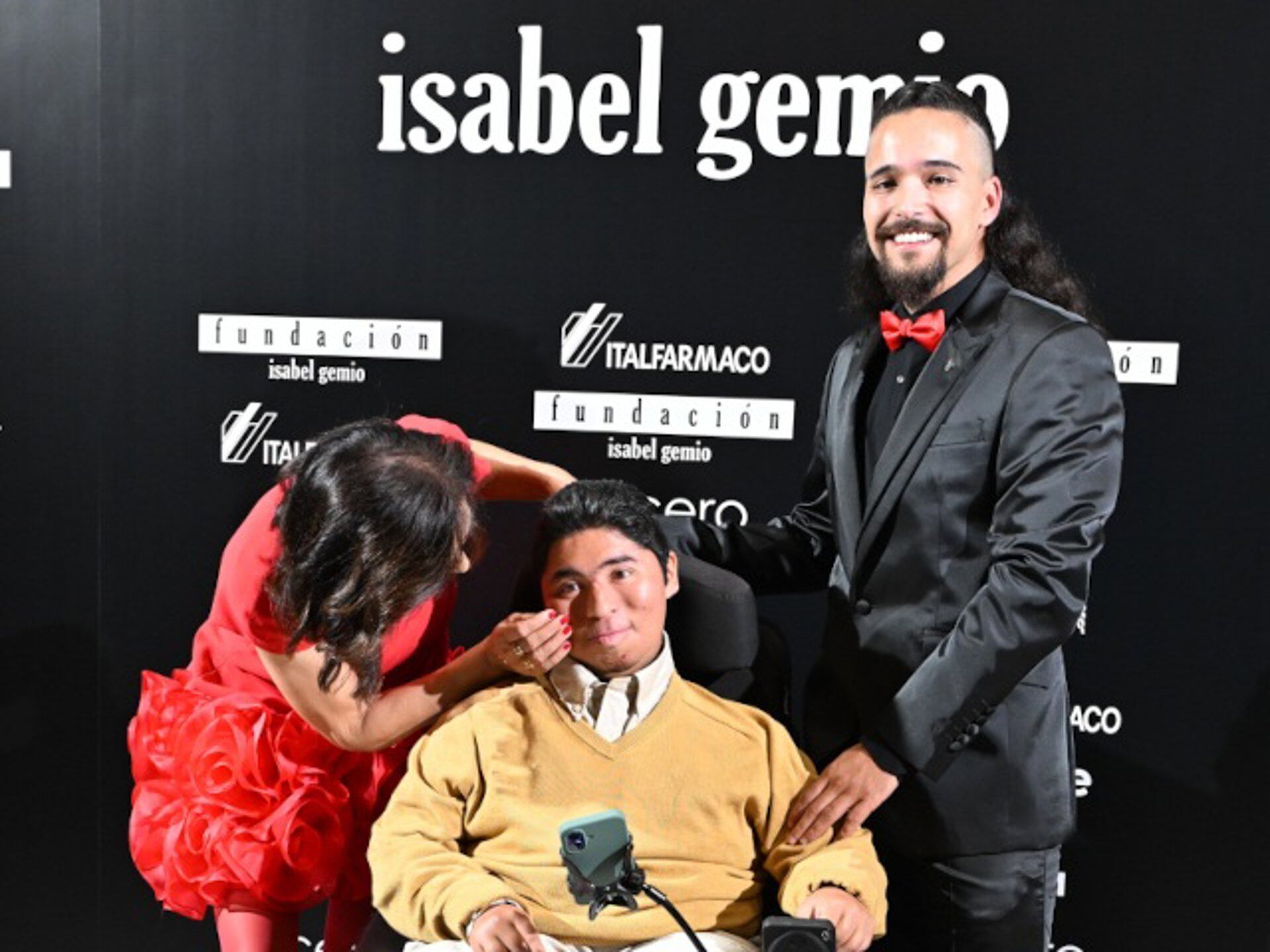 Isabel Gemio: 18 Años Dando Esperanza, Sus Hijos Brillan
