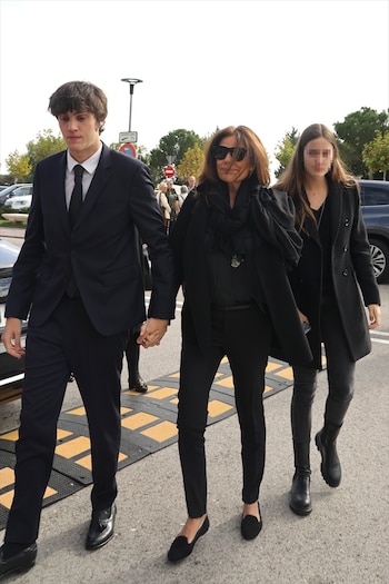 Nuria González, junto a sus