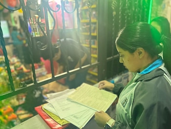 Comerciantes y autoridades municipales mantienen reuniones para buscar soluciones que permitan reactivar los beneficios del programa sin vulnerar la legalidad - crédito Alcaldía de Medellín