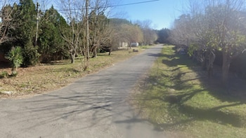 Rescataron a un nene de 11 años con autismo que estaba encerrado en una jaula en La Plata