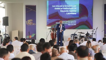 Richard Alexander Caicedo es oriundo de Bucaramanga, Santander, y cuenta con 23 años de experiencia vinculada a la educación superior y la gestión institucional - crédito @richardcaicedo/X