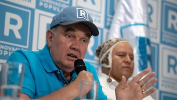 Dinero ofrecido por Rafael López Aliaga para pruebas de supuesto fraude electoral constituye coima, advierten expertos