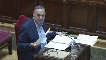 Ábalos sostiene que los pagos en efectivo en Ferraz respondían a una “vieja cultura del PSOE” y niega irregularidades en su gestión