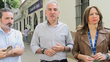 Bendodo tras ejercer su derecho al voto: "Hoy puede ser un gran día para nuestra tierra"