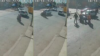 Personas que presenciaron el accidente acudieron al lugar para apoyar a los afectados.
Taxi, motocicleta, accidente automovilístico, SLP