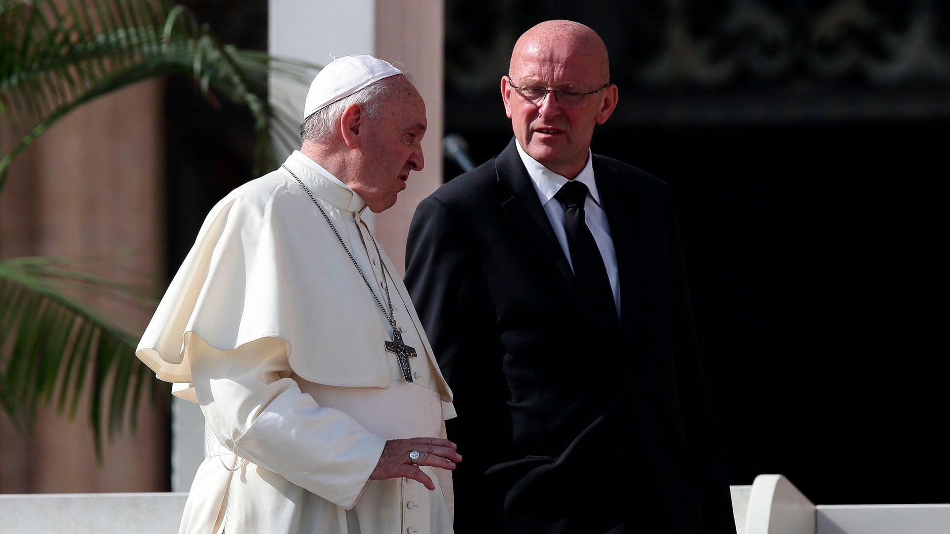 Domenico Giani y el papa Francisco: “Era el más difícil de custodiar”, señaló (Shutterstock)