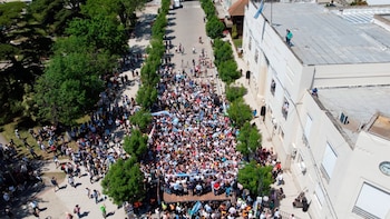 Una multitud acompañó a Mauricio