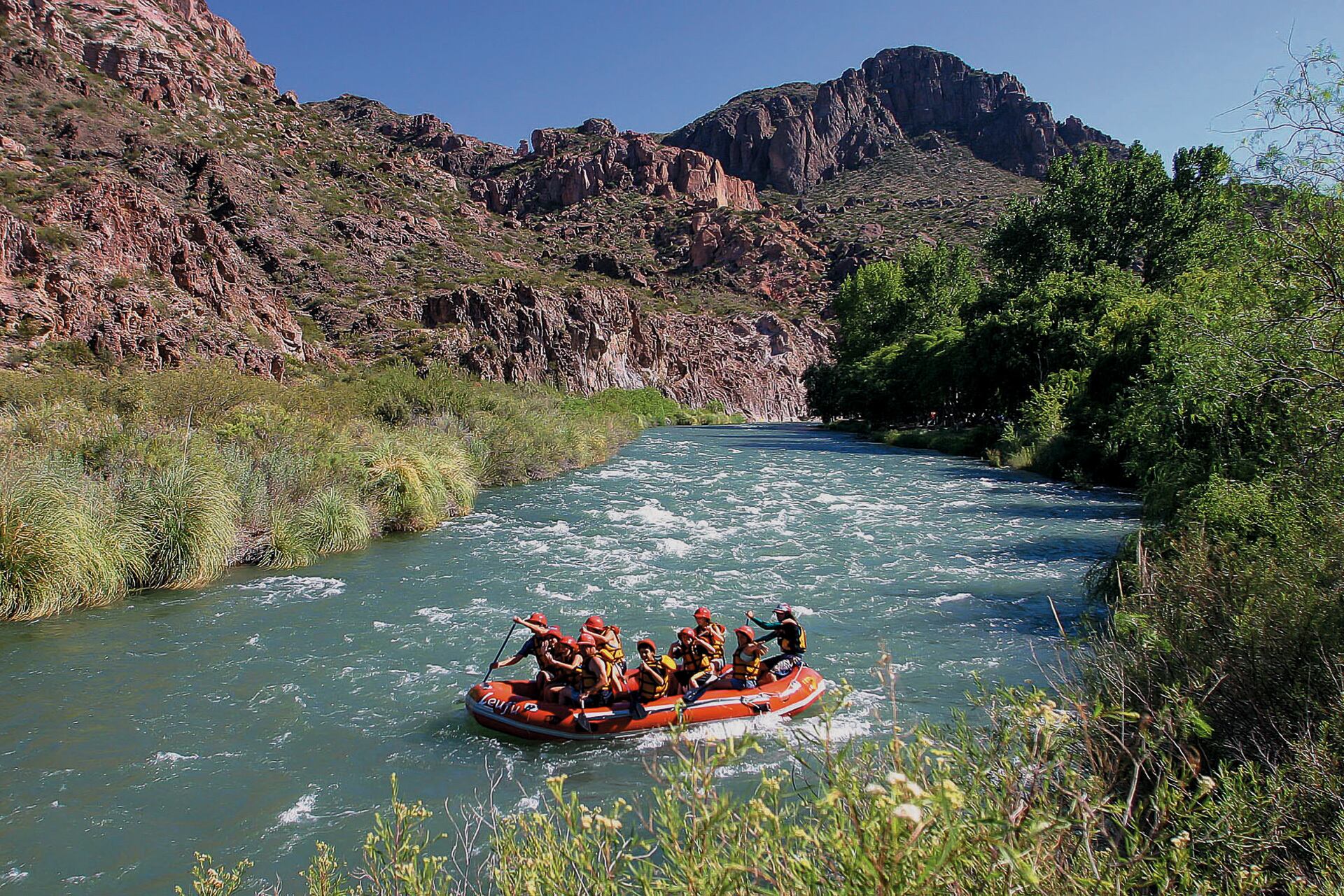 Varias provincias ofrecen la posibilidad de hacer turismo aventura.