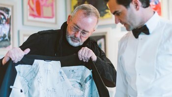 De impecable esmoquin, Roger Federer