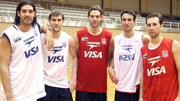 Scola, Nocioni, Oberto, Manu y
