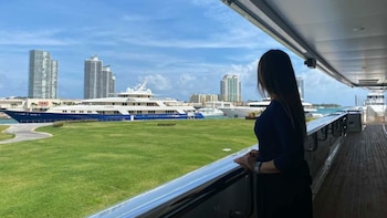 Florencia azafata de yates