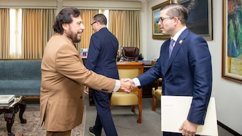 Encuentro inicial propicia conversaciones sobre reformas, iniciativas de base tecnológica y futuros acuerdos bilaterales, buscando incorporar experiencias exitosas y afrontar retos compartidos en la región (Foto cortesía Vicepresidencia de la República)