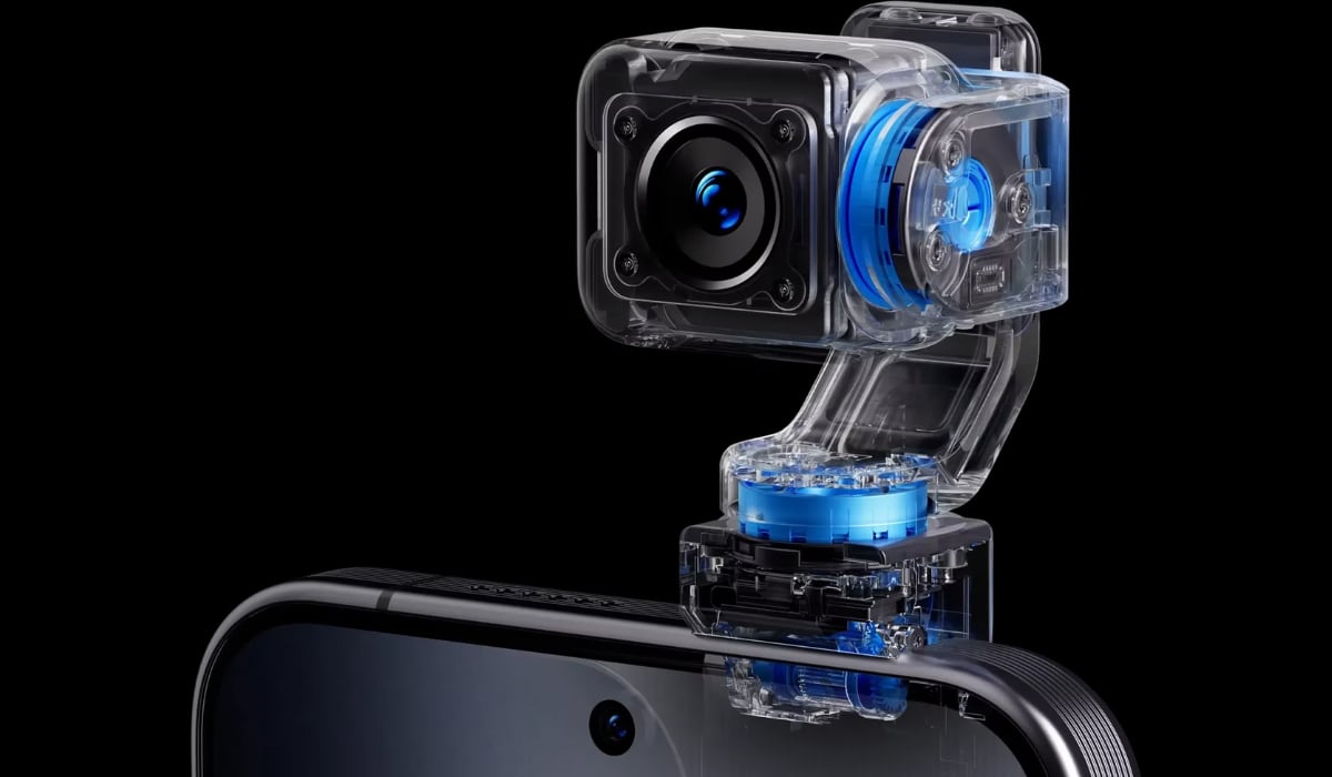 La inteligencia artificial del HONOR Robot Phone habilita seguimiento de voz, reconocimiento de gestos y encuadre dinámico para interactuar con el usuario y el entorno.
