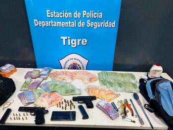 Delincuentes robaron una logística de Tigre