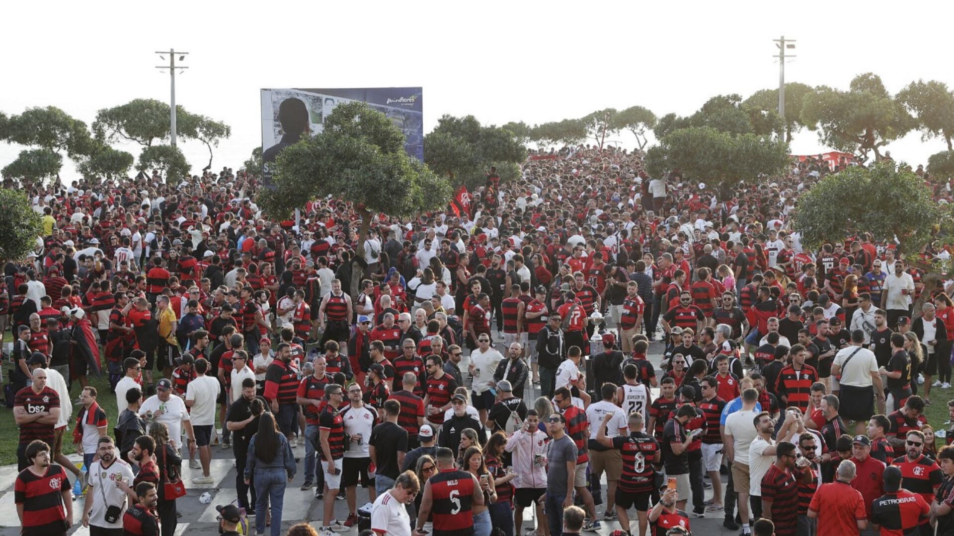 El banderazo del Flamengo y una ciudad que ya vive la final