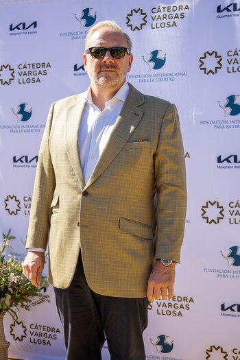 Cátedra Vargas Llosa