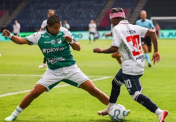 Se reanudó el partido entre Nacional de Uruguay y Deportivo Cali, después de una suspensión por tormenta eléctrica - crédito @cndeffemenino/Instagram